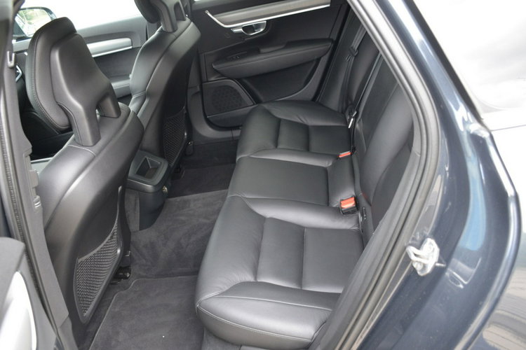 Volvo V90 SUPER STAN 2.0D3 150KM Serwis Skóra Navi Radar el.klapa As.pasa zdjęcie 25