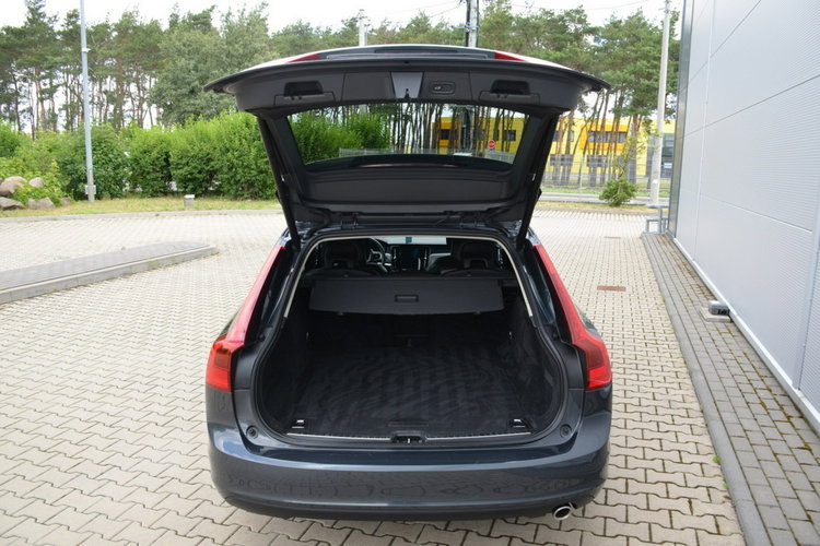 Volvo V90 SUPER STAN 2.0D3 150KM Serwis Skóra Navi Radar el.klapa As.pasa zdjęcie 9