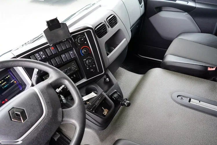 Renault / D 16 / 280 / ACC / EURO 6 / KONTENER + WINDA / ŁAD. 9095 KG / 18 PALET zdjęcie 9