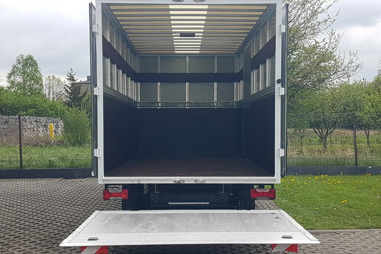 Iveco Daily 35S15 WINDA 8EP KONTENER 4.22x2.11x2.14 KLIMA KRAJOWY 3.0 zdjęcie 5