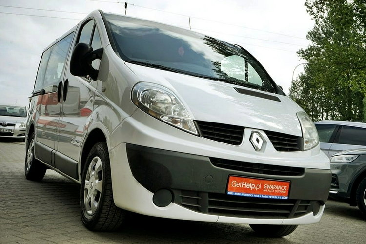 Renault Trafic 2.0DCI Klimna, 9 osób, 2013r. zdjęcie 2