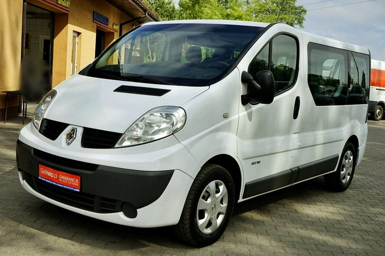 Renault Trafic 2.0DCI Klimna, 9 osób, 2013r. zdjęcie 7