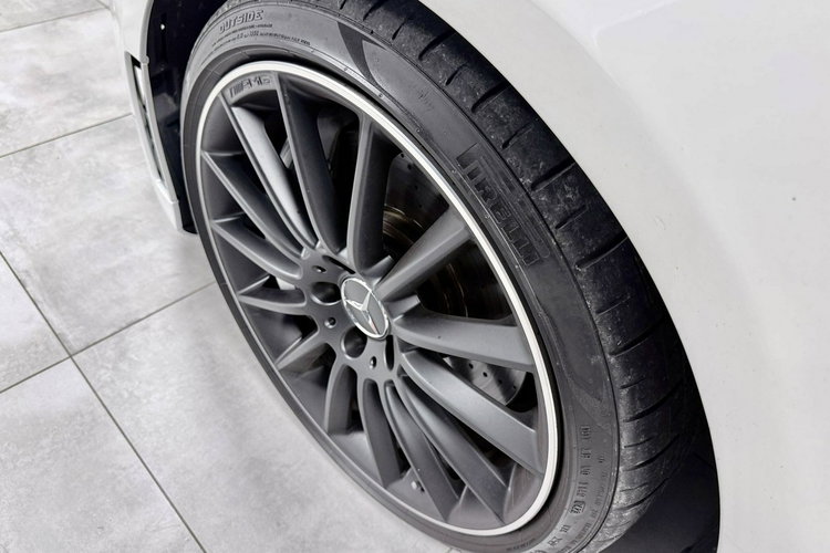 Mercedes A 35 AMG A35 AMG TURBO 306KM 4Mat Burmester Alcantara BLack Edition Performance zdjęcie 17