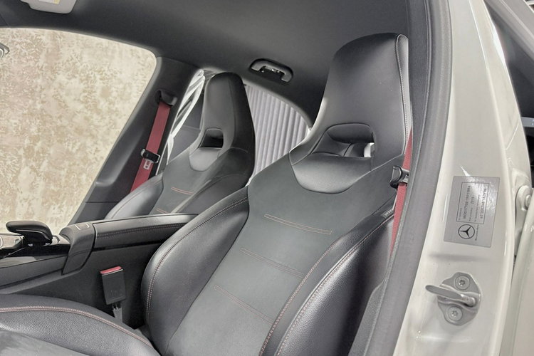 Mercedes A 35 AMG A35 AMG TURBO 306KM 4Mat Burmester Alcantara BLack Edition Performance zdjęcie 24