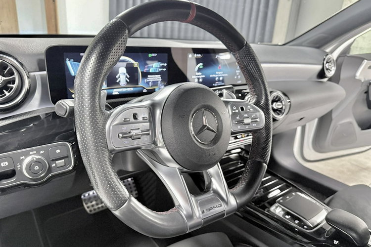 Mercedes A 35 AMG A35 AMG TURBO 306KM 4Mat Burmester Alcantara BLack Edition Performance zdjęcie 27