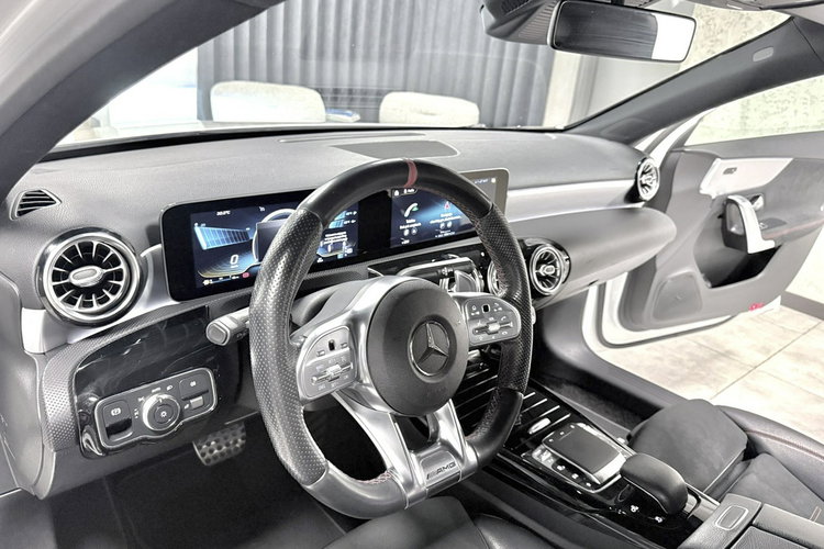 Mercedes A 35 AMG A35 AMG TURBO 306KM 4Mat Burmester Alcantara BLack Edition Performance zdjęcie 29