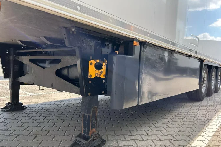 ThermoKing SLXi300; DOST; Uchwyty promowe, Paleciara zdjęcie 15