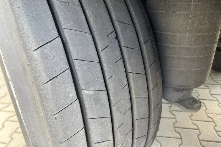 ThermoKing SLXi300; DOST; Uchwyty promowe, Paleciara zdjęcie 17