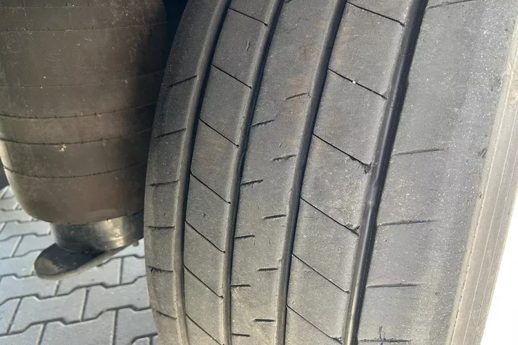 ThermoKing SLXi300; DOST; Uchwyty promowe, Paleciara zdjęcie 11