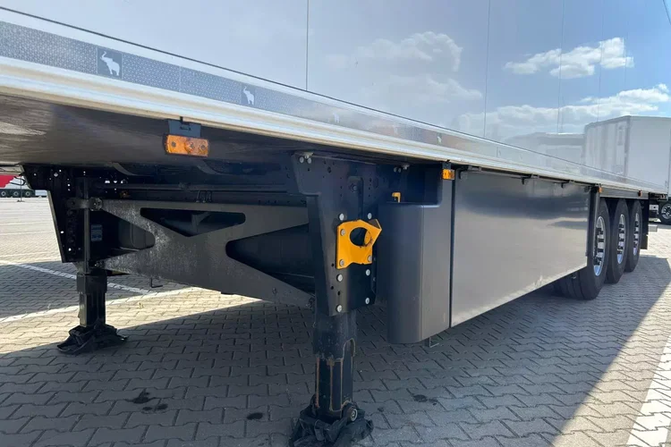 ThermoKing SLXi300; DOST; Uchwyty promowe, Paleciara zdjęcie 3