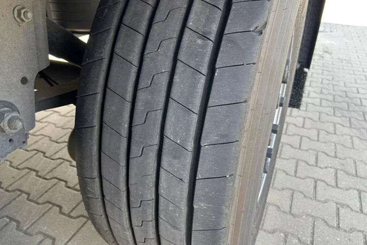 ThermoKing SLXi300; DOST; Uchwyty promowe, Paleciara zdjęcie 6
