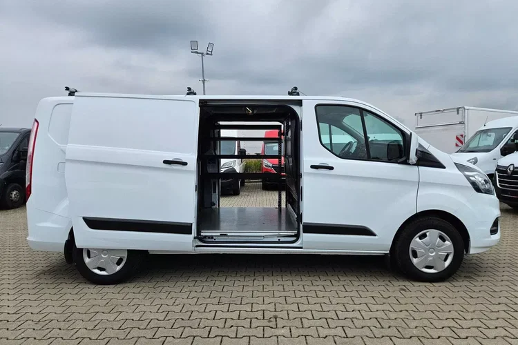 Ford transit-custom L2H1 46999zł NETTO Zabudowa warsztatowa 2.0TdCi/131KM zdjęcie 10