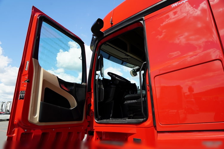 Mercedes ACTROS 1845 / MP5 / BIG SPACE / OPONY 100% / PO KONTRAKCIE SERWISOWYM zdjęcie 22