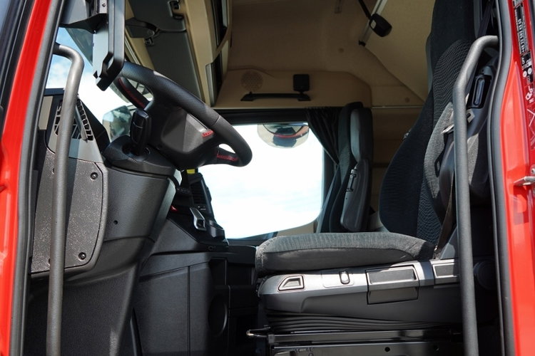 Mercedes ACTROS 1845 / MP5 / BIG SPACE / OPONY 100% / PO KONTRAKCIE SERWISOWYM zdjęcie 23