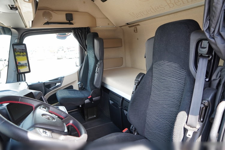 Mercedes ACTROS 1845 / MP5 / BIG SPACE / OPONY 100% / PO KONTRAKCIE SERWISOWYM zdjęcie 24