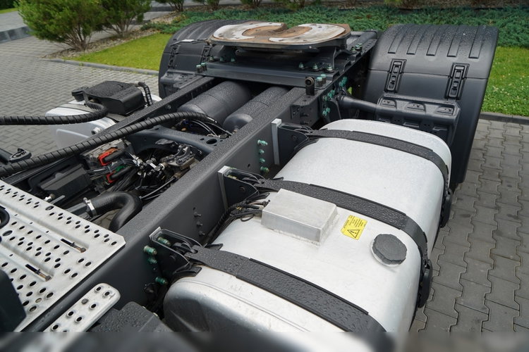 Scania R 450 / HYDRAULIKA / RETARDER / KLIMA POSTOJOWA / ALUFELGI / PO ZŁOTYM KONTRAKCIE SERWISOWYM zdjęcie 12
