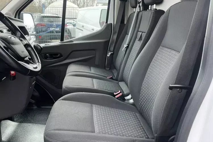 Ford Transit zdjęcie 8