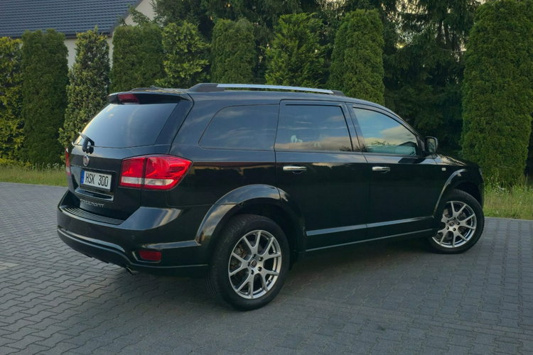 Freemont Fiat Freemont 7 FOTELI, SKÓRY, ALUFELGI, MANUAL, 2 KLUCZE, SERWIS zdjęcie 15