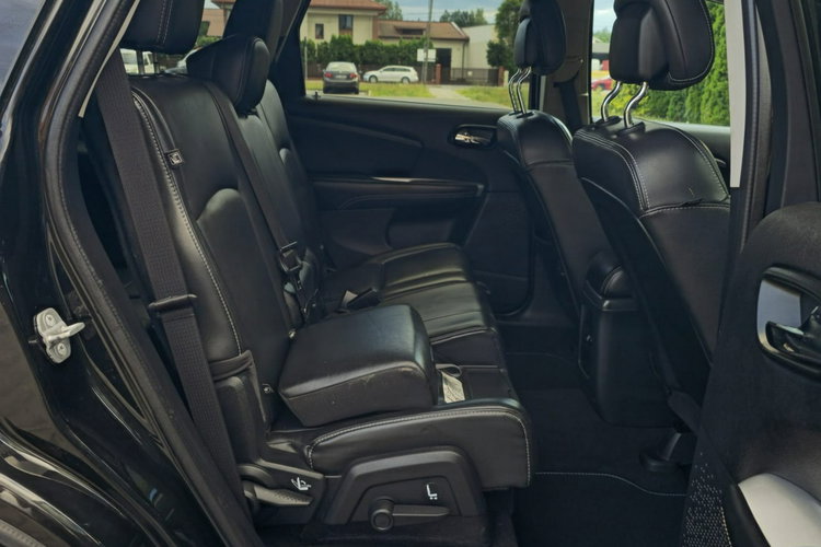 Freemont Fiat Freemont 7 FOTELI, SKÓRY, ALUFELGI, MANUAL, 2 KLUCZE, SERWIS zdjęcie 22