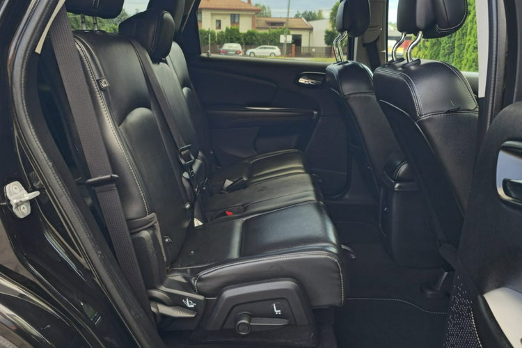 Freemont Fiat Freemont 7 FOTELI, SKÓRY, ALUFELGI, MANUAL, 2 KLUCZE, SERWIS zdjęcie 24