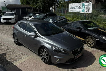Volvo V40 2.0d4 190KM R-design ledy bi xenon skóry serwis Navi zamiana 1.r.gwara