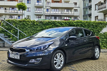 Kia Cee'd Salon Polska - Oryg Lakier