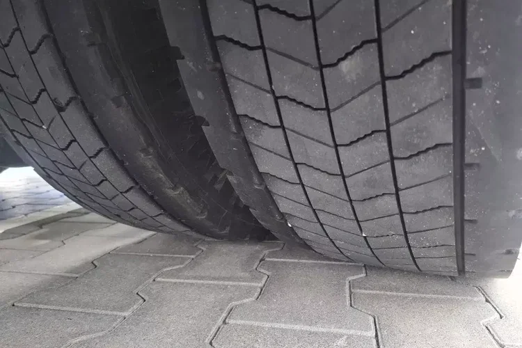 Volvo FH460 I-SAVE XLOW zdjęcie 15