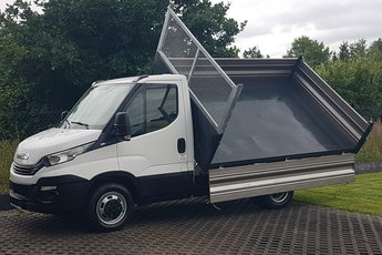 Iveco Daily 35C15 WYWROTKA 3 STRONNA KIPER 3.20x2.06 BLIŹNIAKI KLIMA MANUAL 6-BIEGÓW HAK
