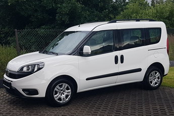 Fiat Doblo 5 OSÓB KLIMA TEMPOMAT 2 xDRZWI BOCZNE PRZESUWNE I-WŁAŚCICIEL