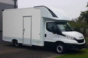 Iveco Daily KONTENER NISKOPODŁOGOWY 4.43x2.23x2.42 SKLEP BAR FOODTRUCK KAMPER AC