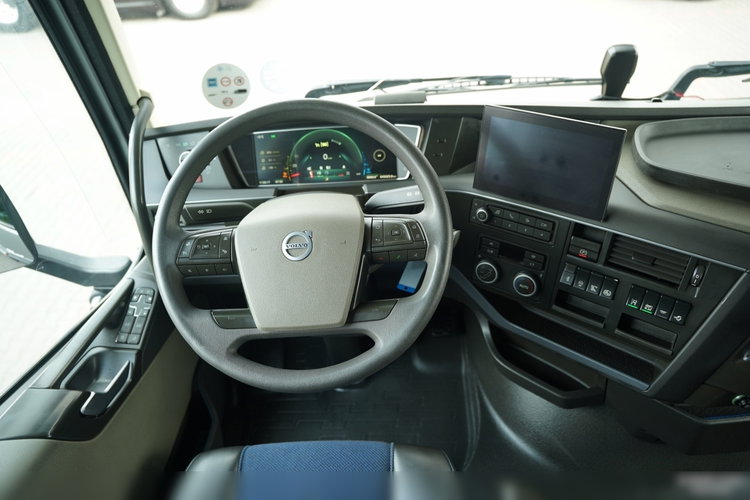 Volvo FH 500 / KLIMA POSTOJOWA / I-SAVE / I-SHIFT / PRZÓD NA PODUSZKACH  / OPONY 100% / zdjęcie 28