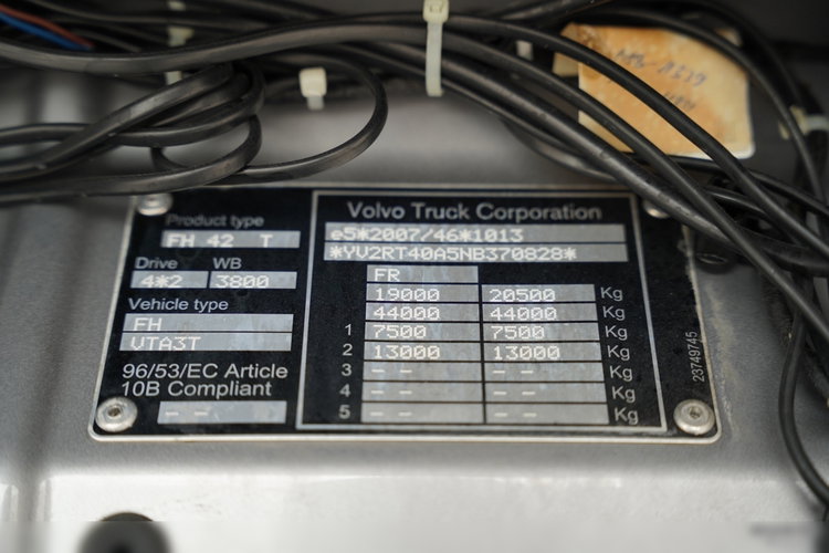 Volvo FH 500 / KLIMA POSTOJOWA / I-SAVE / I-SHIFT / PRZÓD NA PODUSZKACH  / OPONY 100% / zdjęcie 39