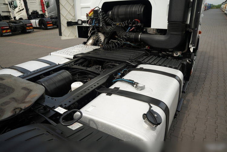 Ford F-MAX 500 / MEGA /  LOW DECK / KLIMA POSTOJOWA / BOGATE WYPOSAŻENIE / EURO 6  zdjęcie 16