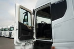 Ford F-MAX 500 / MEGA /  LOW DECK / KLIMA POSTOJOWA / BOGATE WYPOSAŻENIE / EURO 6  zdjęcie 22