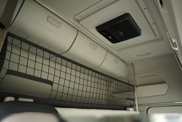 Ford F-MAX 500 / MEGA /  LOW DECK / KLIMA POSTOJOWA / BOGATE WYPOSAŻENIE / EURO 6  zdjęcie 36