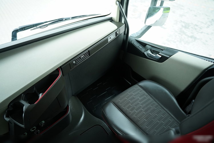 Volvo FH 500 / NISKA KABINA / I-SHIFT / ALUFELGI   zdjęcie 31