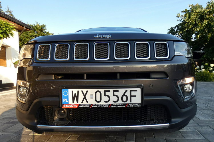 Jeep Compass 95 tyś km 2-GI WŁ Salon PL BENZYNA 2018 Automat LIMITED 4X4 Gwarancja zdjęcie 22