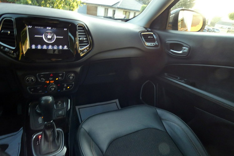 Jeep Compass 95 tyś km 2-GI WŁ Salon PL BENZYNA 2018 Automat LIMITED 4X4 Gwarancja zdjęcie 34