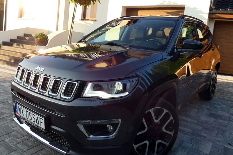Jeep Compass 95 tyś km 2-GI WŁ Salon PL BENZYNA 2018 Automat LIMITED 4X4 Gwarancja zdjęcie 6
