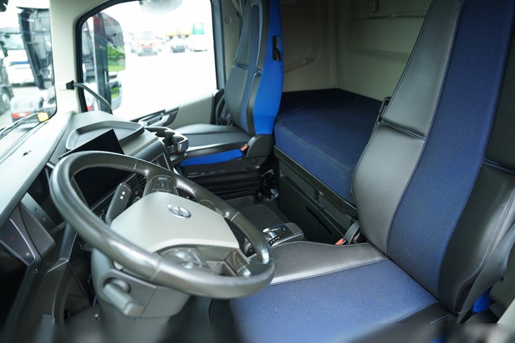 Volvo FH 500 / KLIMA POSTOJOWA   / I-SHIFT / ALUFELGI /  OPONY 100%  zdjęcie 25