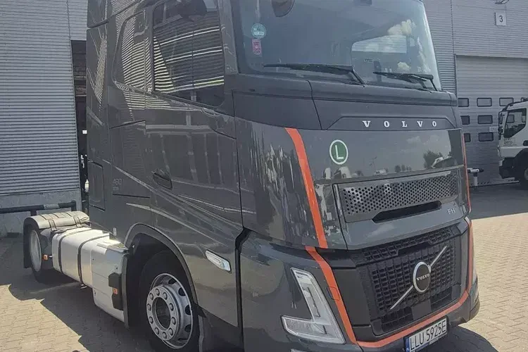 Volvo FH460 AERO XLOW zdjęcie 1