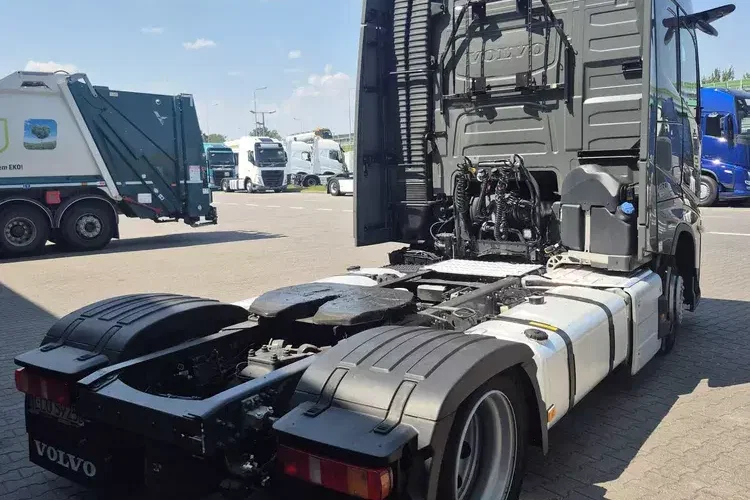 Volvo FH460 AERO XLOW zdjęcie 3