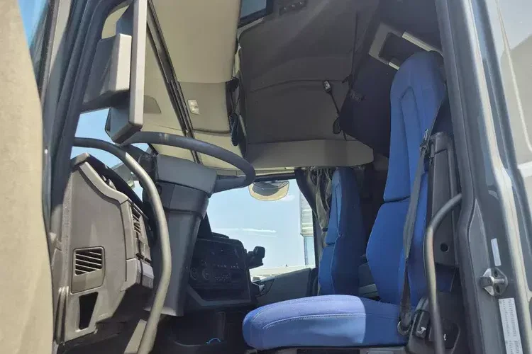 Volvo FH460 AERO XLOW zdjęcie 7