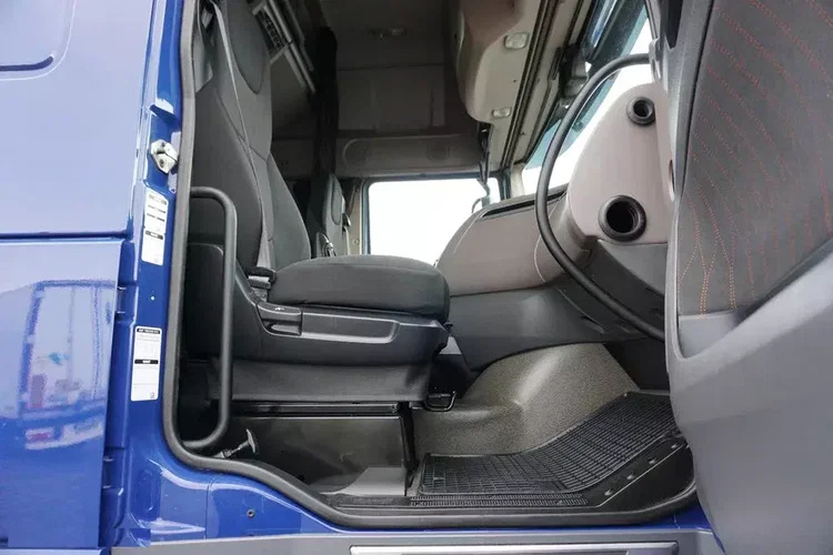 DAF XF / 480 / ACC / EURO 6 / SSC / MEGA / BDF / 7.82 M / RETARDER / OŚ SKRĘTNA zdjęcie 26