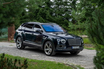 Bentley Bentayga W12 Pakiet Mulliner / Noktowizor / Panorama / Masaże / OFERTA WYNAJMU