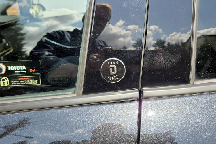 Toyota Corolla 1.8 140KM Hybyda , mały przebieg TYLKO 11 tys. km. Bogata wersja . zdjęcie 14
