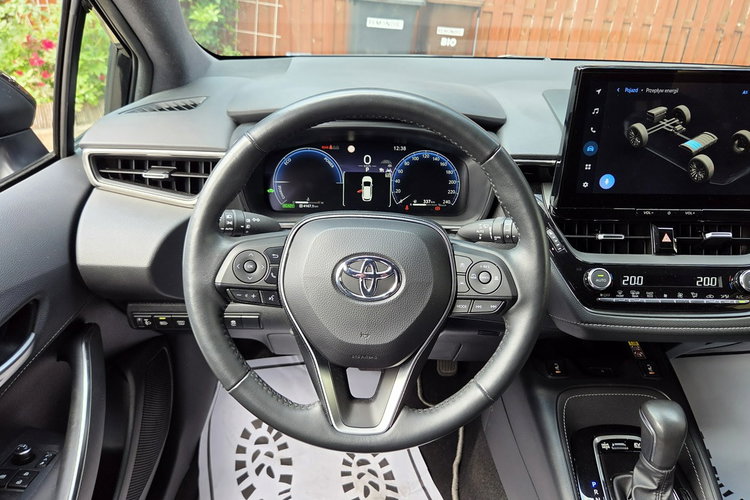 Toyota Corolla 1.8 140KM Hybyda , mały przebieg TYLKO 11 tys. km. Bogata wersja . zdjęcie 21
