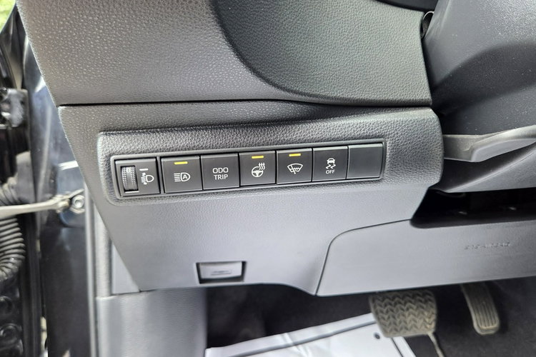 Toyota Corolla 1.8 140KM Hybyda , mały przebieg TYLKO 11 tys. km. Bogata wersja . zdjęcie 26