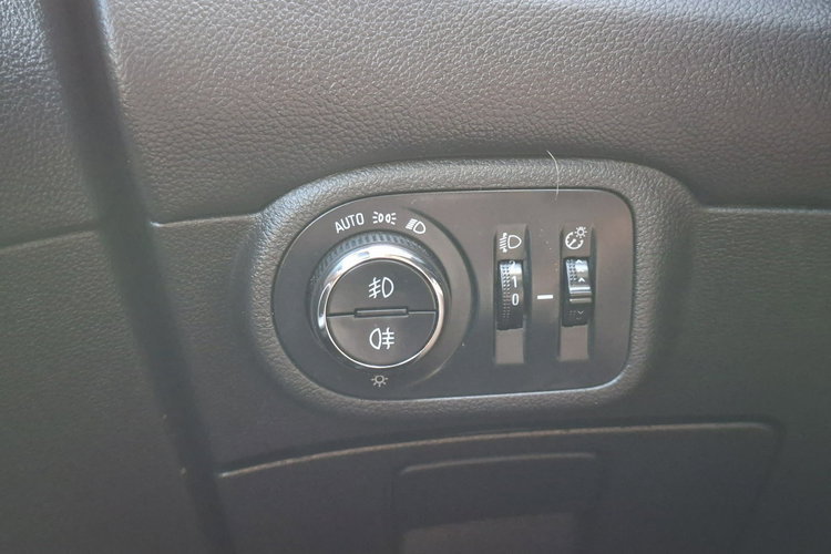 Opel Zafira Klimatronic 2-stref, Nawigacja, Kamera cofania, PDC 2x, 7 osobowy zdjęcie 17