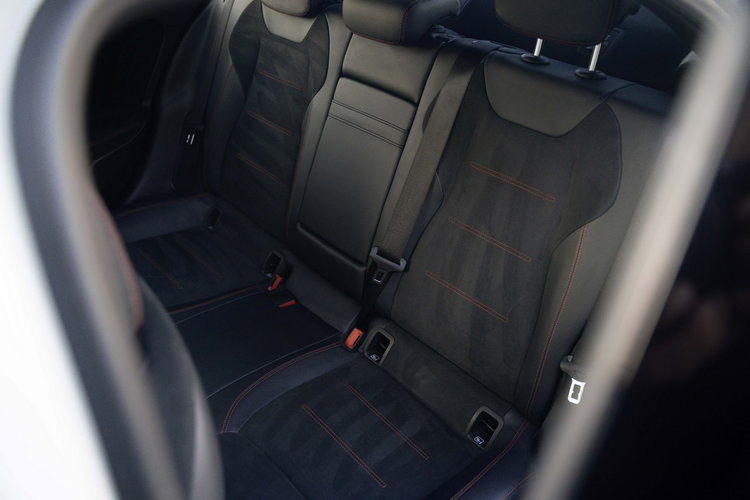 Mercedes A 200 A200_Benzyna_73 tyś km zdjęcie 12